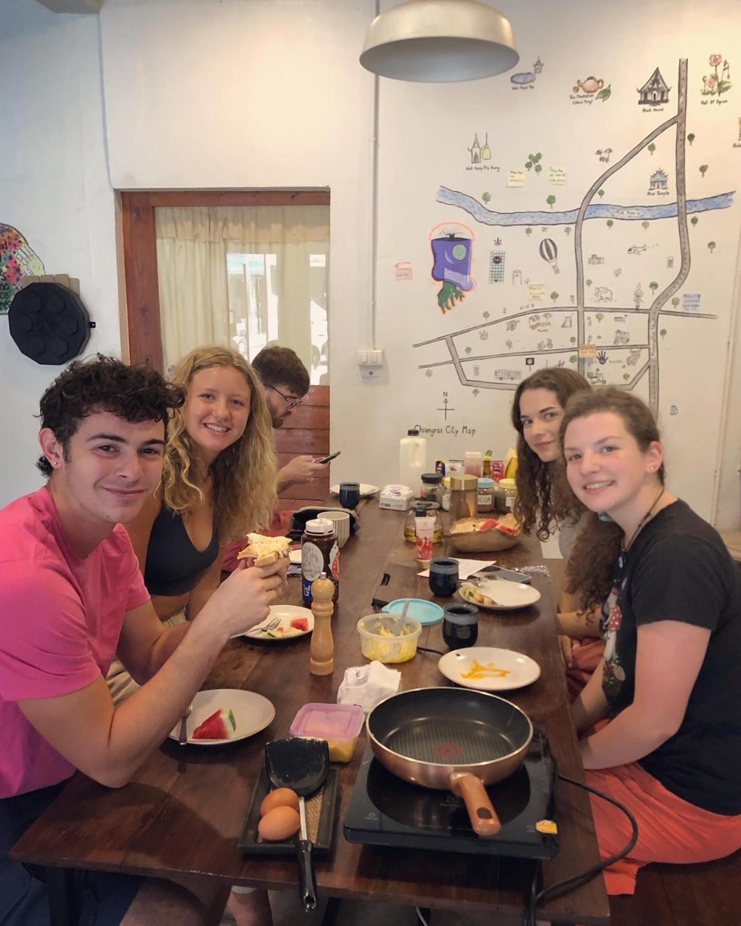 Together Backpackers Hostel Chiang Rai Eksteriør bilde
